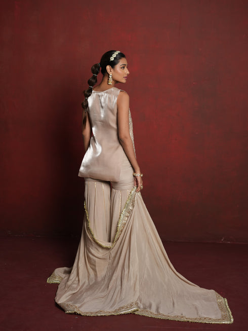 Trisha suit Champagne