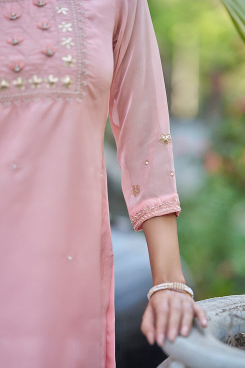 Noor Suit Pink