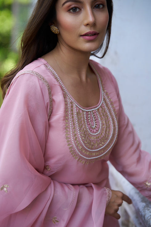 Noori Suit Pink