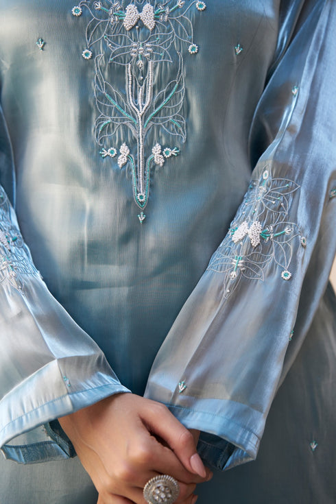 Nazakat Suit shimmery Blue